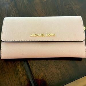 Michael kors wallet